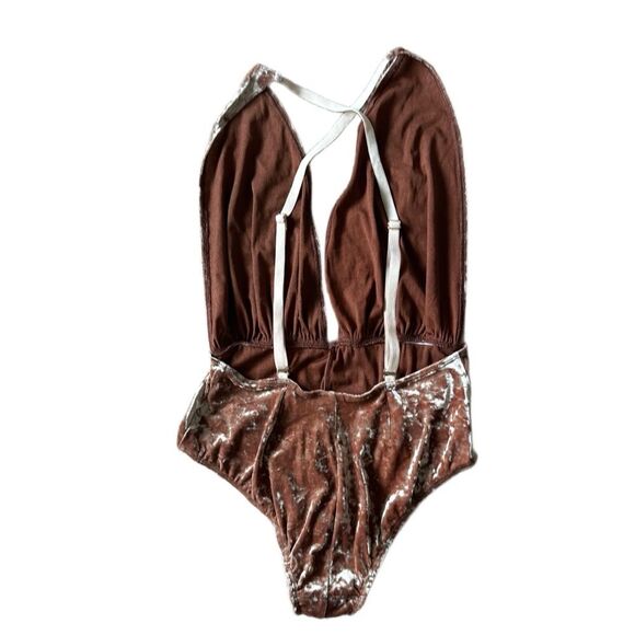 We Are HAH Women’s Hot As Hell Comin in Haht Plunging Velvet Bodysuit Size XS - Picture 5 of 8